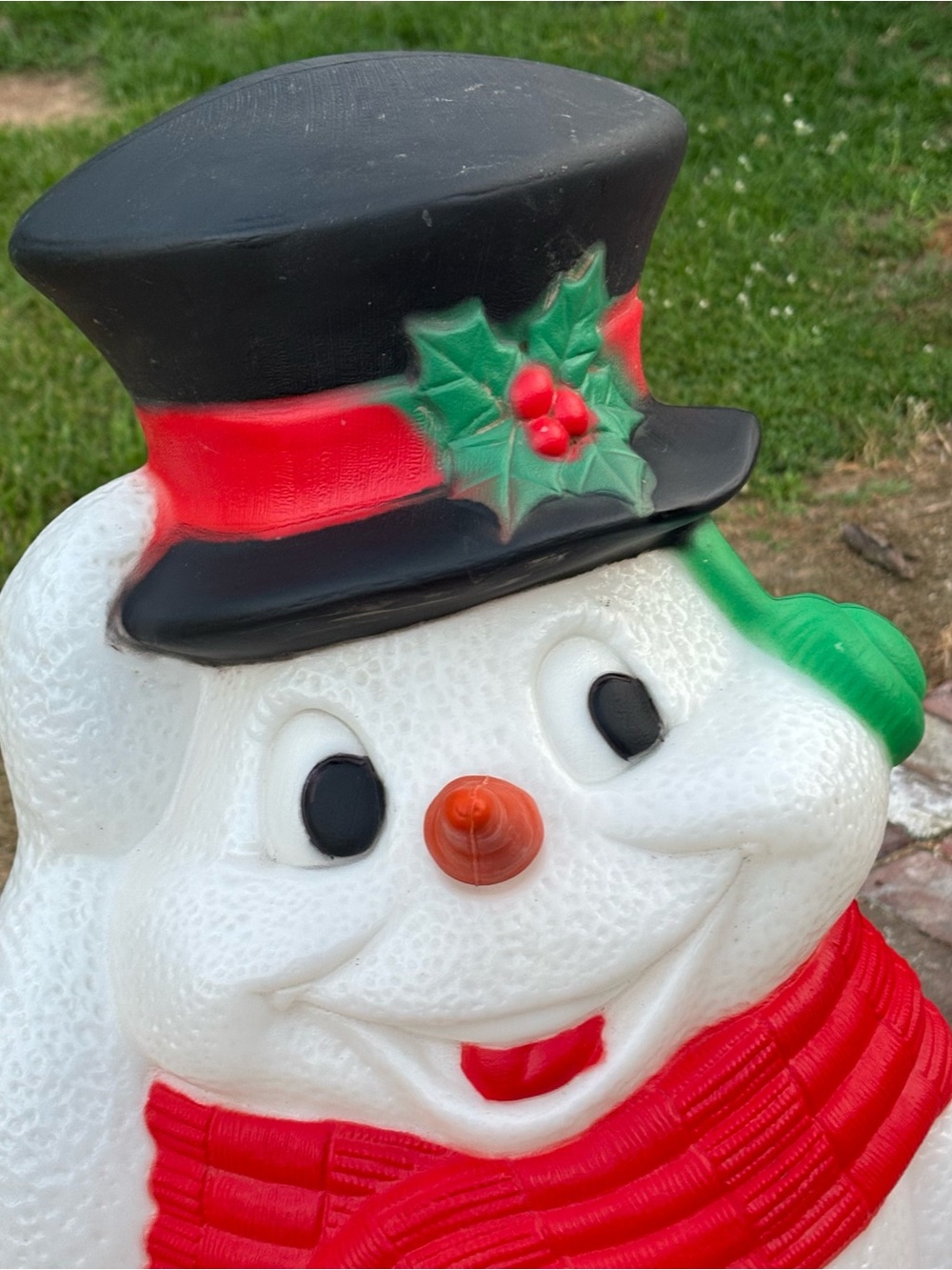 New Vintage 1999 Blow Mold 3’ White Snowman Holiday Lawn Decor Red Scarf Lights - Picture 3 of 9
